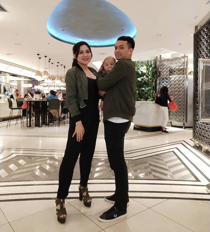 Pada bulan Februari 2021, Vicky Shu mengungkapkan bahwa dalam sebulan, ia turun berat badan hingga 8 kg. Tentu saja penurunan yang drastis ini membuat banyak fans serta rekan seleb meminta Vicky agar membagikan resep dietnya. (Foto:Instagram.com/vickyshu)