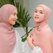 Jangan Asal Beli, Ini Tips Memilih Pashmina Plisket yang Kekinian!