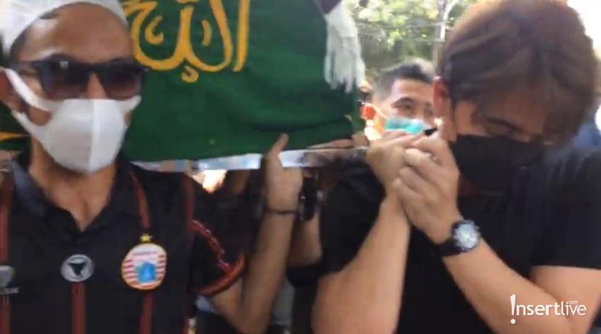 Proses Pemakaman Sapri