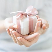 Pentingnya Tahu Diri Saat Beli Hadiah Buat Diri Sendiri