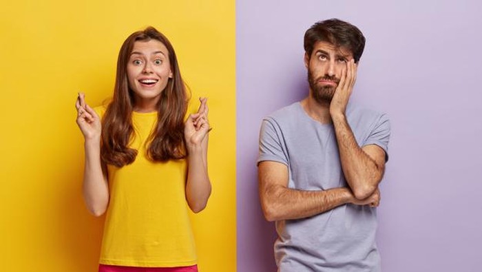 Sadar Dong! Dia Gak Serius, Kamu Cuma Dikasih Status Palsu Aja