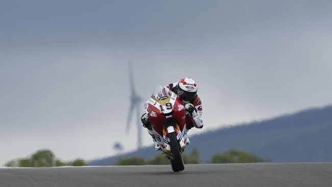 Andi Gilang kembali meraih poin ketika tampil di Moto3 Austria 2021 sekaligus menorehkan rekor baru bagi pembalap Indonesia di balapan bergengsi.