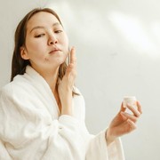 Buruan Cek, Ini Tips Ampuh Atasi Beruntusan Berdasarkan Penyebabnya