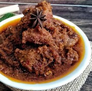 Tips Praktis Memasak Rendang Lebaran Empuk, Cukup 20 Menit!