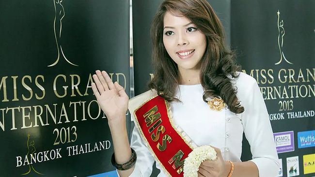 Seorang mantan ratu kecantikan Myanmar, Htar Htet Htet bergabung dengan pemberontak etnis untuk mengangkat senjata melawa junta militer di negara itu.