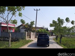30 Menit Menelusuri Jalur Tikus Pos Penyekatan Kedungwaringin