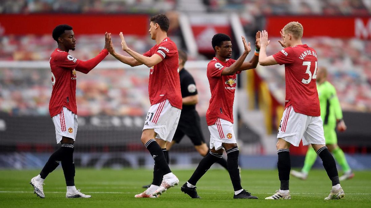 FOTO: Kekalahan Man Utd, Nestapa Liverpool, Pesta Man City