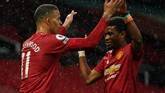 FOTO: Kekalahan Man Utd, Nestapa Liverpool, Pesta Man City Kekalahan Manchester United dari Leicester City membuat Manchester City juara Liga Inggris dan Liverpool terpuruk di luar empat besar.