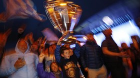 FOTO: Pesta Suporter Man City Usai Juara Liga Inggris