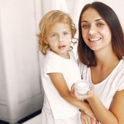 Pentingkah Penggunaan Skincare untuk Anak?