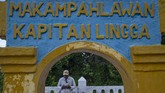 FOTO: Jejak Kejayaan Kerajaan Islam Lamahala Berada di sisi selatan Pulau Adonara, Lamahala merupakan satu desa di Kabupaten Flores Timur, NTT yang memiliki penduduk seratus persen Muslim.