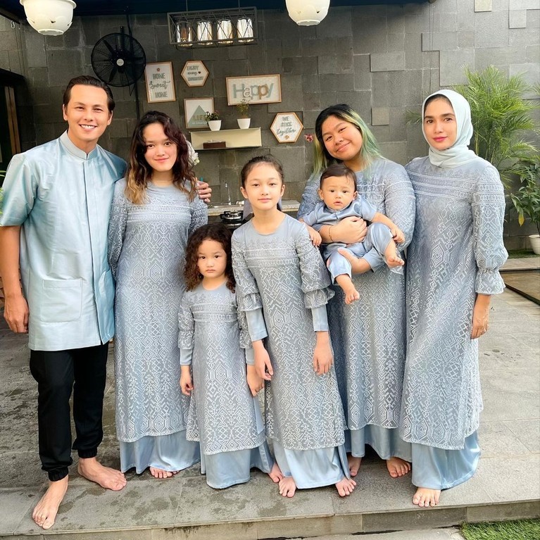 Momen Para Artis Merayakan Hari Raya Idul Fitri