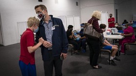 FOTO: AS Vaksinasi Anak Usia 12-15 Tahun Pakai Vaksin Pfizer