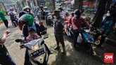 FOTO: Menyerbu Ancol dan Ragunan di Hari Kedua Lebaran Warga DKI Jakarta mulai mendatangi tempat-tempat wisata di hari kedua lebaran, di antaranya Ragunan dan Ancol.