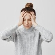 5 Efek Negatif Stres Terhadap Wajah, Muncul Jerawat hingga Kulit Kering