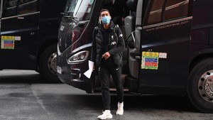 Bus Tim Dicegat, Liverpool Tipu Suporter Man Utd
