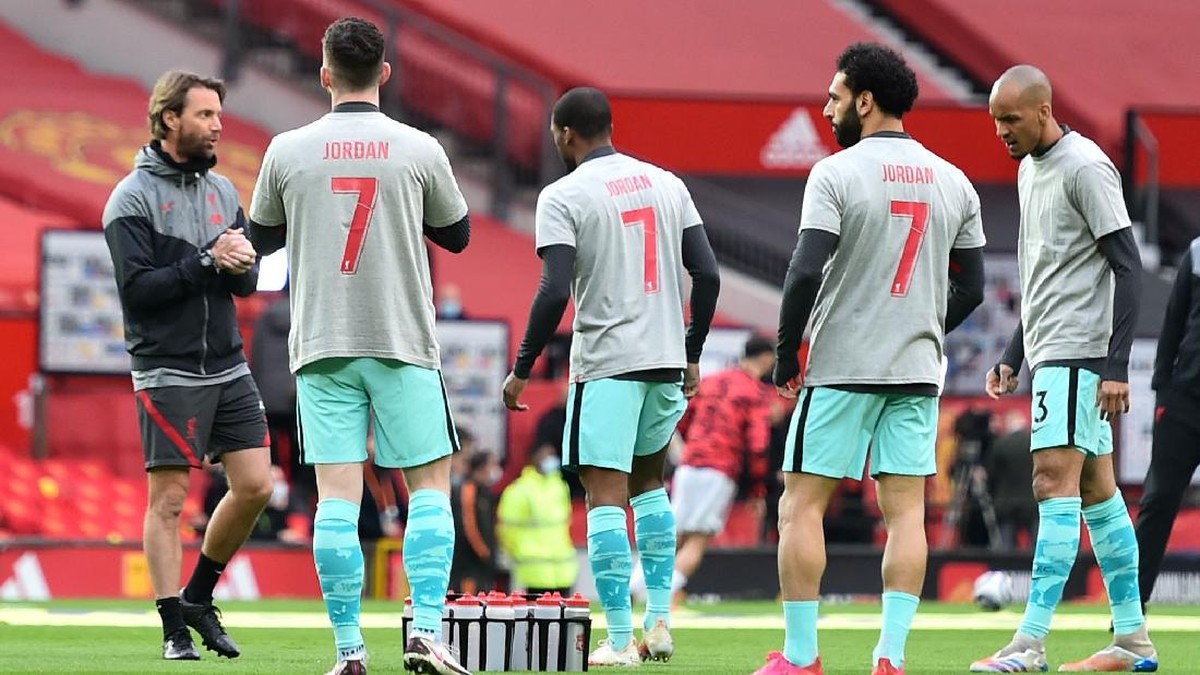 FOTO: Liverpool Hajar Man Utd, Buka Asa ke Liga Champions
