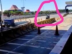 Viral Becak Masuk Tol Surabaya-Gresik