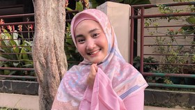Penyanyi Fatin Positif Corona, Pakai Bantuan Selang Oksigen