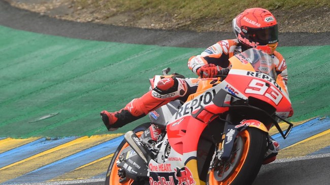 Performa mantan juara dunia Marc Marquez setelah absen panjang di MotoGP belum meyakinkan dan tertinggal jauh dari para rival.