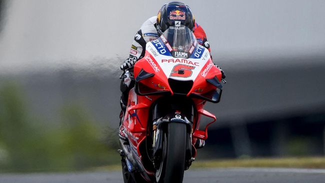 Hasil FP3 MotoGP Emilia Romagna: Zarco Tercepat Johann Zarco berhasil jadi yang tercepat pada FP3 MotoGP Emilia Romagna yang berlangsung di Sirkuit Misano, Sabtu (23/10) sore WIB.