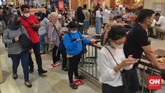 FOTO: Ramai Pusat Perbelanjaan di Masa Libur Lebaran Pusat perbelanjaan di Jakarta dipadati warga yang tak bisa mudik imbas larangan di masa libur Lebaran.