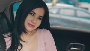 Punya Tubuh Aduhai, Maria Vania Sering Dikirimin Foto Organ Intim Pria