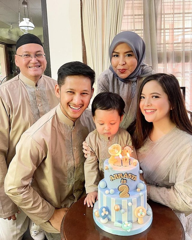 Tasya Kamila Merayakan Ulang Tahun Anak