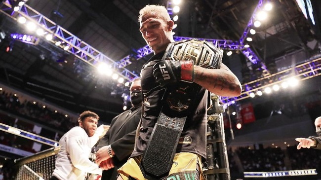 Pelatih Charles Oliveira, Diego Lima yakin petarungnya bisa mengalahkan Dustin Poirier lewat submission dalam laga UFC 269.