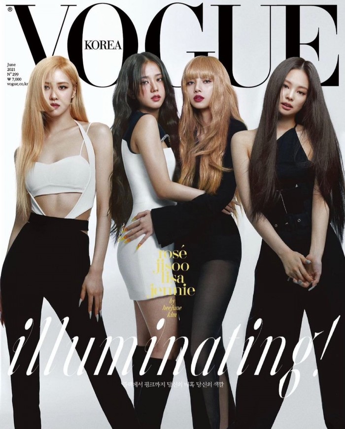 Fotografer kali ini mengatakan bahwa pengambilan gambar menunjukkan hasil harmonisasi grup yang cukup memukau, sehingga para member tampak menawan dengan karakter masing-masing (foto: instagram.com/@voguekorea)