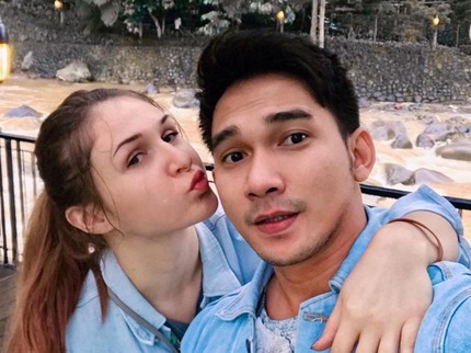 Nikahi Pria Pekanbaru Bule Cantik Ukraina Coba Bajak Sawah, Happy Jadi Anak Desa