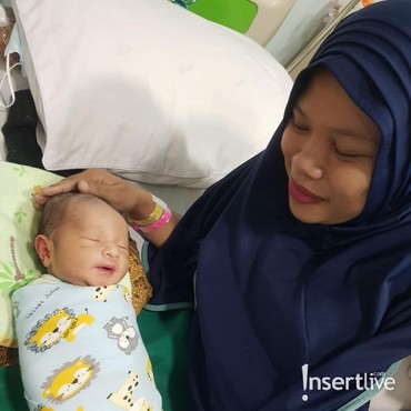 Sempat Pendarahan, Istri Alm Sapri Melahirkan Lebih Cepat dari Prediksi