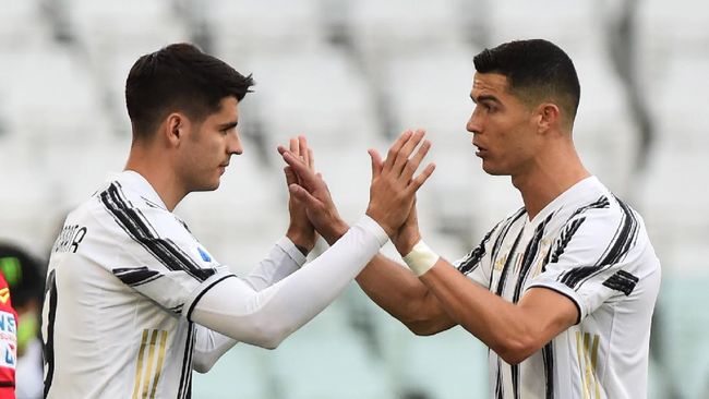 Momen Pertama Ronaldo Senang Ditarik Keluar Lapangan Pelatih Juventus Andrea Pirlo menyatakan Cristiano Ronaldo untuk kali pertama senang ditarik keluar di laga Juventus vs Inter Milan.