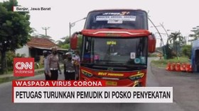 VIDEO: Petugas Turunkan Pemudik di Posko Penyekatan