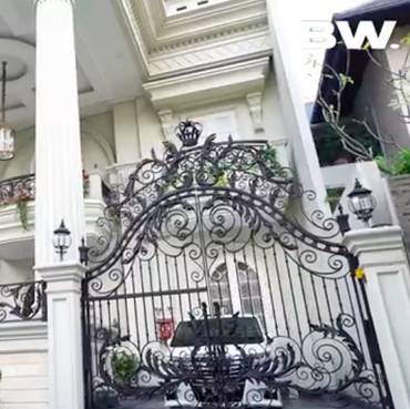 Jadi Tersangka Korupsi Bareng Harvey Moeis, 9 Potret Rumah Helena Lim Crazy Rich PIK