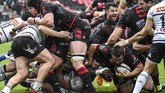 SMASHOT: Pertunjukan Kegigihan di Arena Pertempuran Sederet atlet dari berbagai cabang olahraga memperlihatkan kegigihan mereka demi meraih hasil terbaik di arena masing-masing.