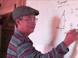 Pemulung Budiman Lulusan Unpad