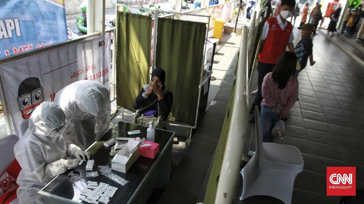 FOTO: Tes Antigen Covid-19 Acak Bagi Penumpang KRL