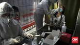 FOTO: Tes Antigen Covid-19 Acak Bagi Penumpang KRL PT KCI melakukan tes antigen Covid-19 secara acak kepada penumpang KRL di Stasiun Manggarai demi mendeteksi penyebaran corona. Berikut gambarannya.