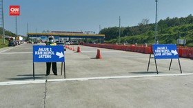 VIDEO: Penyekatan di Kalikangkung, Polisi Sediakan Tes Corona