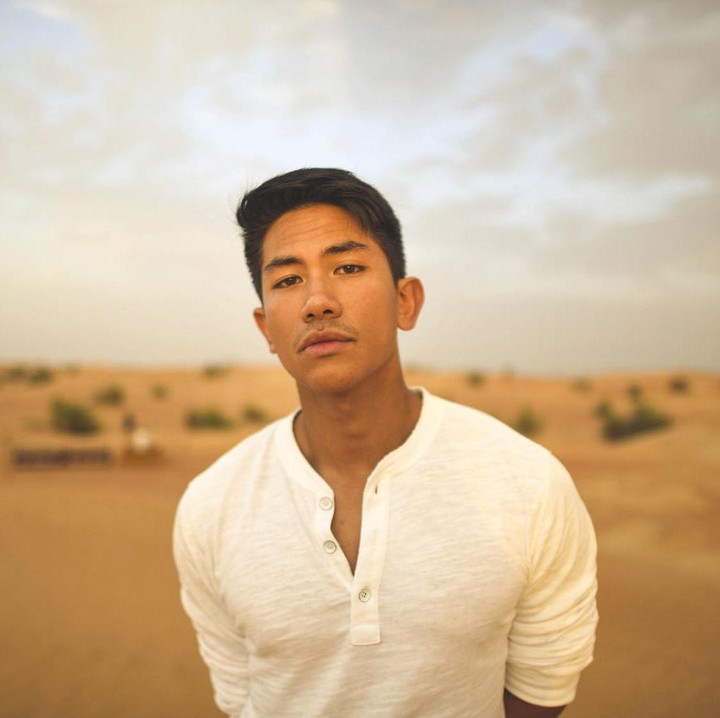 <p>Abdul Mateen kini sudah berusia 29 tahun. Ia tumbuh menjadi pria tampan, Bunda. Pesonanya kerap mencuri perhatian warganet. (Foto: Instagram: @tmski)<br /><br /><br /></p>