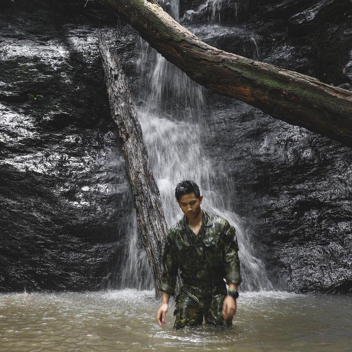 <p>Pangeran Abdul Mateen juga hobi mengunggah potret tampan nan memukai di Instagram. Berparas rupawan dan tubuh yang gagah, enggak heran kalau Wirda Mansur naksir, nih! (Foto: Instagram: @tmski)</p>