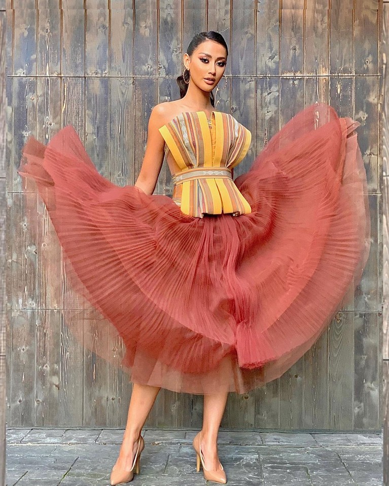 Rr Ayu Maulida Putri menjadi perwakilan Indonesia untuk tampil di ajang Miss Universe 2020. Yuk kita intip pesona cantik Ayu!