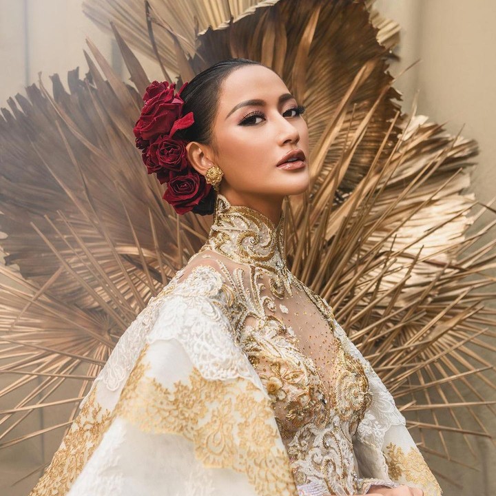 7 Potret Cantiknya Ayuma Puteri Indonesia Yang Masuk Top 21 Miss