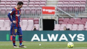 Messi Sedih dan Kaget Terpaksa Tinggalkan Barcelona