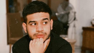 img-title Selebgram Fadil Jaidi Bawa Kabar Duka