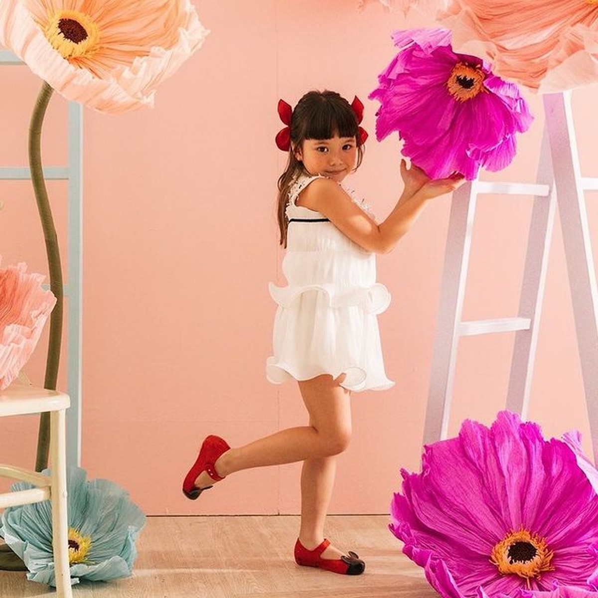 Gading Marten mengunggah foto Gempi saat pemotretan bersamanya&period; Yuk kita intip gaya Gempi yang bak model&excl;