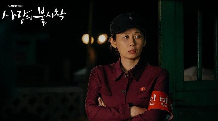 Kim Sun Young, si ibu-ibu komplek yang punya akting natural dan kocak / foto: instagram.com/tvndrama.official