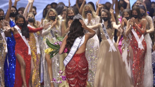 FOTO: Berkenalan dengan Andrea Meza, Juara Miss Universe 2020