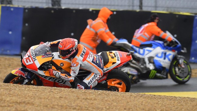 Marc Marquez merasa malu gagal menuntaskan balapan di MotoGP Italia 2021 di Sirkuit Mugello, Minggu (30/5).
